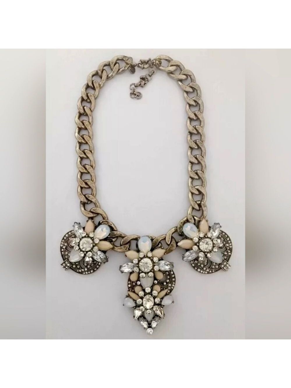 J CREW ANTIQUE GOLD TONE RESIN/CUT CRYSTAL NECKLACE NWOT